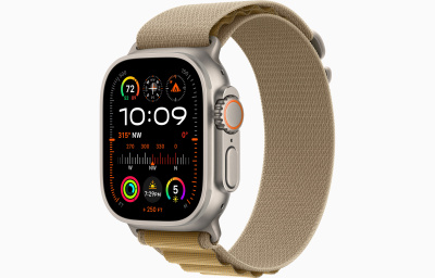 Apple Ultra 2 Natural Titanium 49 mm with Tan Alpine Loop