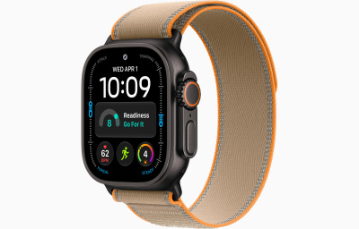 Apple Ultra 4 Black Titanium+ Trail Loop Sand 49 mm